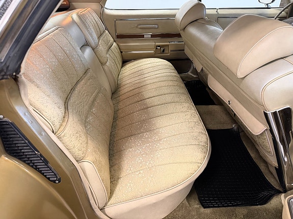 Buick Electra 225 18 of 30