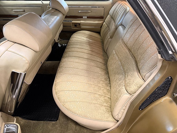 Buick Electra 225 19 of 30