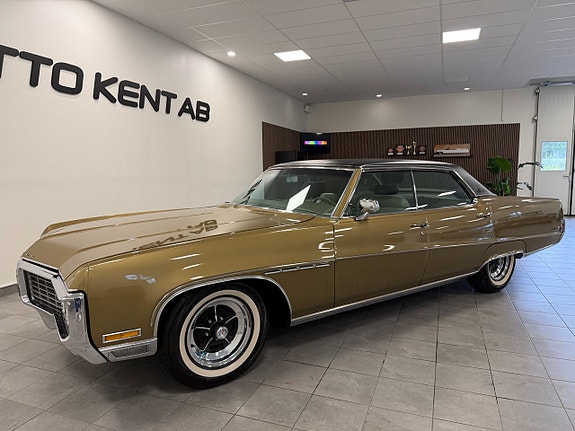 Buick Electra 225 2 of 30