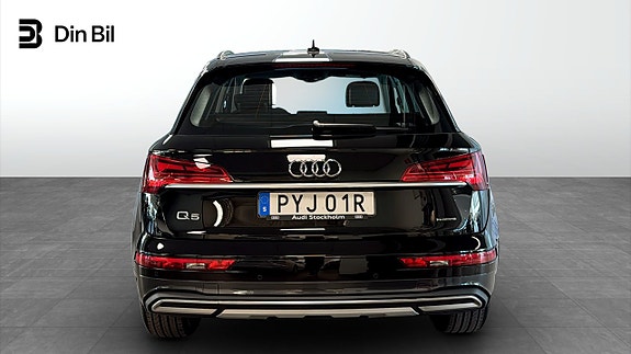 Audi Q5 5 of 15