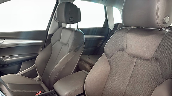 Audi Q5 8 of 15