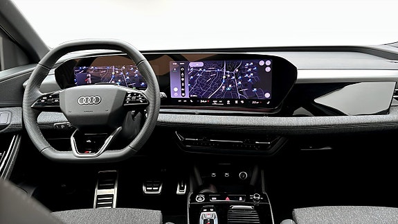 Audi Q6 e-tron 10 of 16