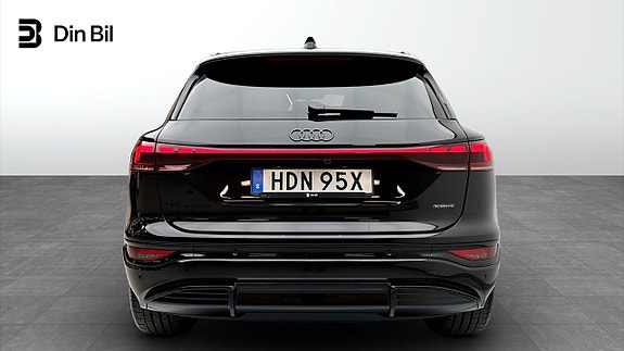 Audi Q6 e-tron 5 of 16
