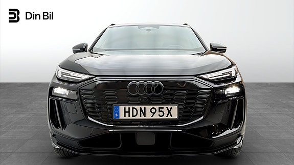 Audi Q6 e-tron 4 of 16