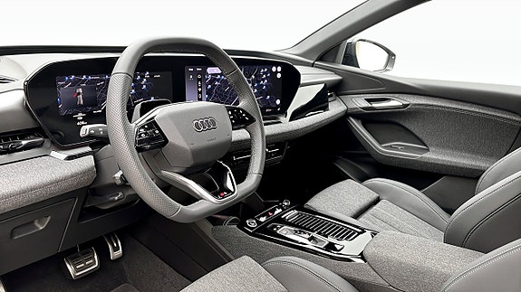 Audi Q6 e-tron 7 of 16