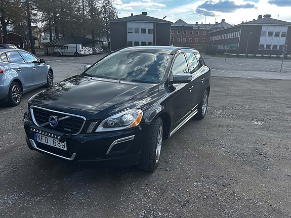 Volvo XC60 3 of 6