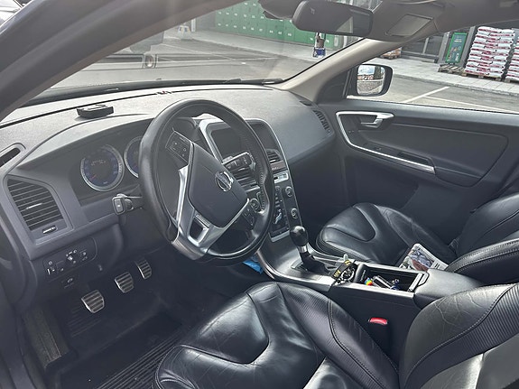 Volvo XC60 5 of 6