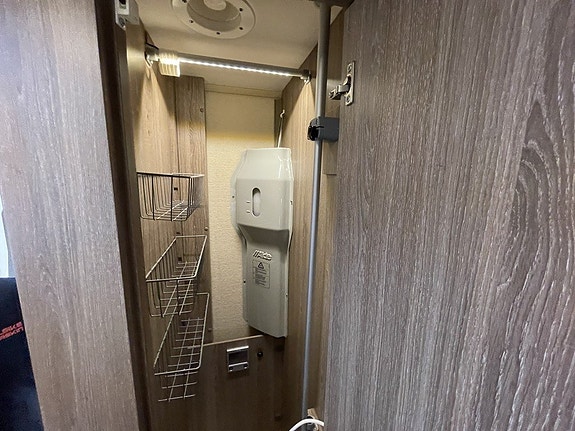 KABE TMRI 760 LGB ALDE/Automat/Hydr stödben/AC/Solcell/Ugn/ 17 of 27