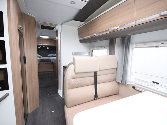 Adria Coral Axess S 670 SL - 160 HP 35L 8 of 15