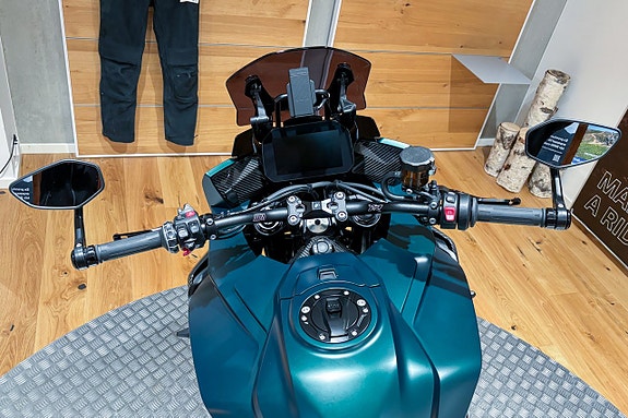BMW M 1000 XR |M Competition package|188 mil| 9 of 11