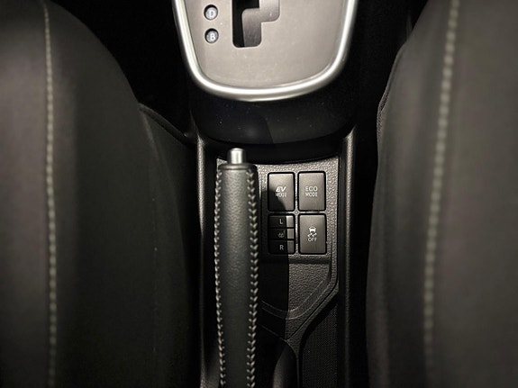 Toyota Yaris 19 of 22