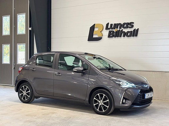 Toyota Yaris 5 of 22