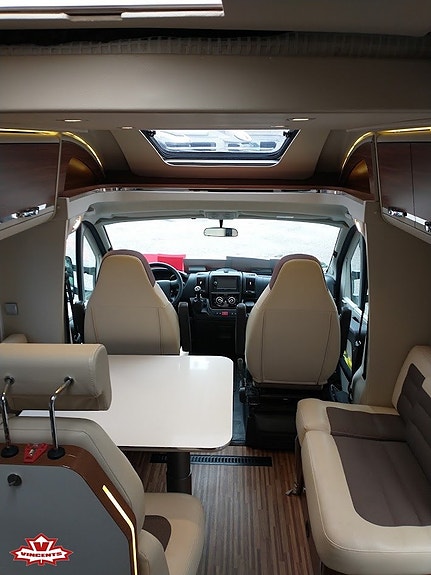 Adria MATRIX M 670 SLT *KOMMANDE 2 of 6