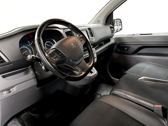 Peugeot e-Expert 4 of 17
