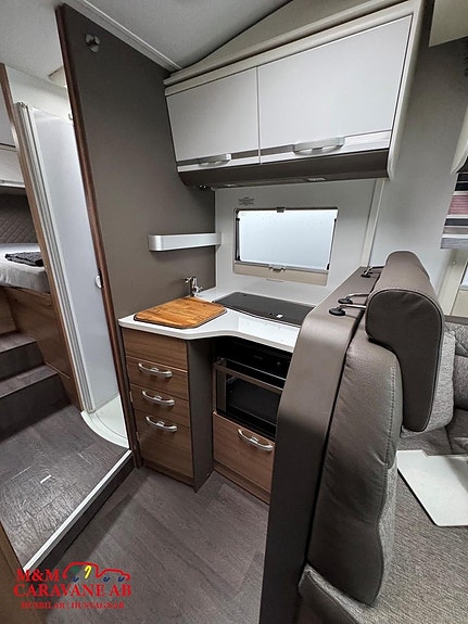 Adria MATRIX M 670SL Supreme Långbädd 6 of 10