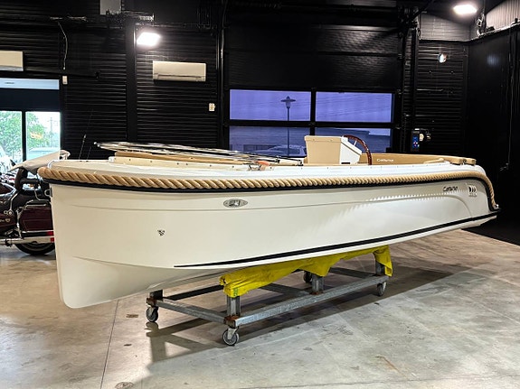 Carisma 575 Classic 2027 3 of 12