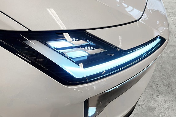 Polestar 4 16 of 26