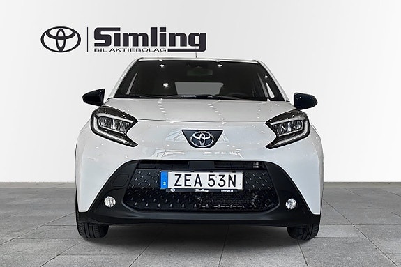 Toyota Aygo X 6 of 11