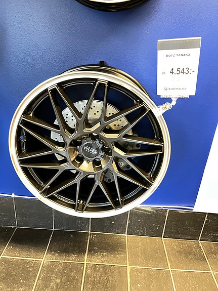 Volvo C30 4 of 17