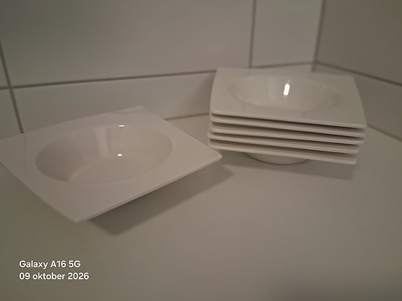 Product image 1 of 7