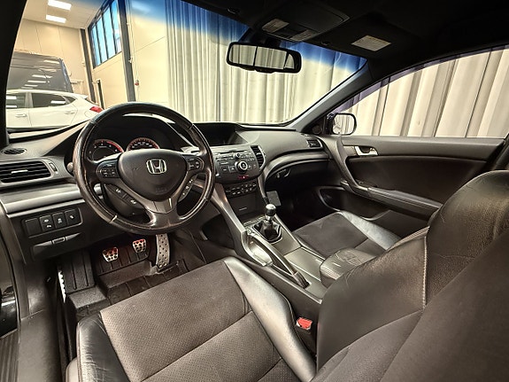 Honda Accord 9 of 14