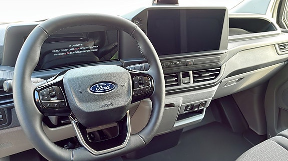 Ford E-Custom 4 of 9