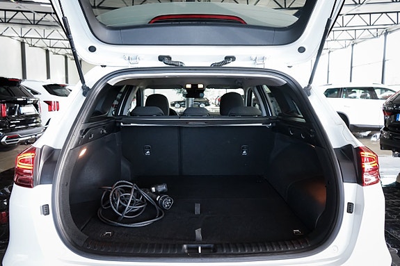 Kia Ceed 28 of 28