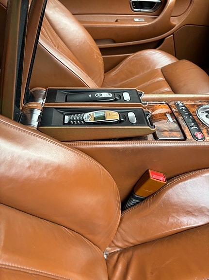 Bentley Continental GT 4 of 5