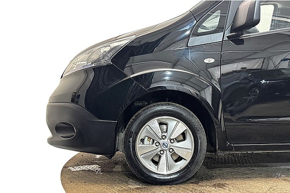 Nissan e-NV200 12 of 30