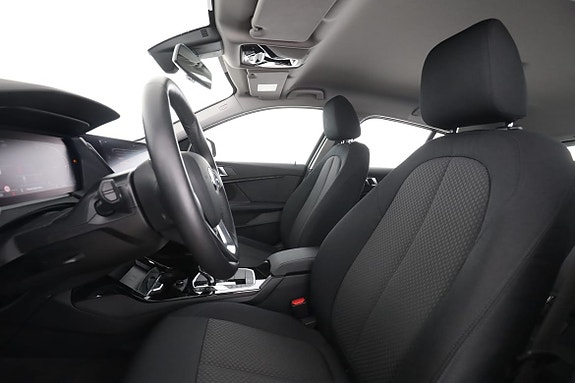 BMW 120i 11 of 30