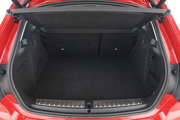 BMW 120i 18 of 30