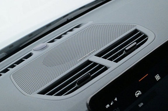 Polestar 2 23 of 27