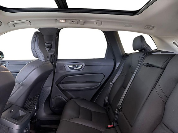 Volvo XC60 12 of 20