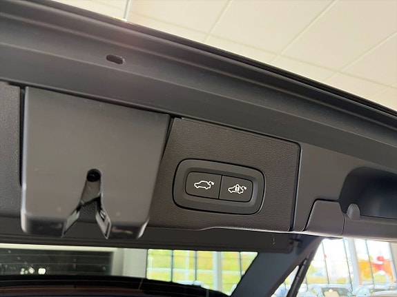Volvo XC60 18 of 20