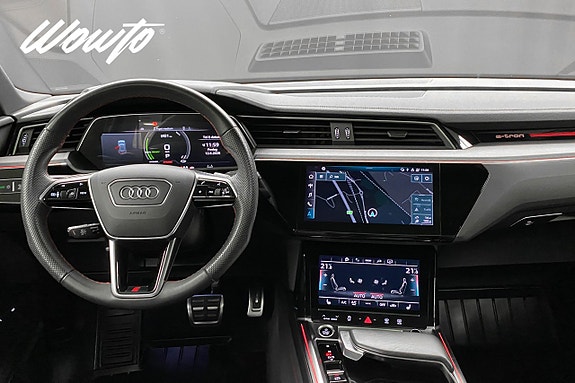 Audi Q8 e-tron 23 of 26