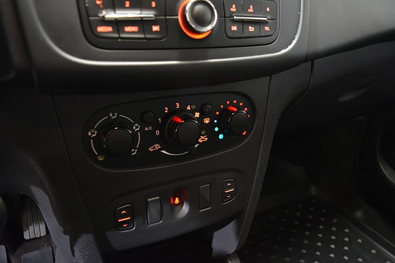 Dacia Logan 11 of 13