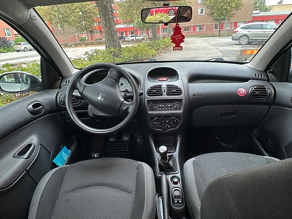 Peugeot 206 8 of 8