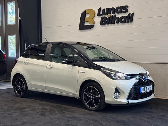 Toyota Yaris 5 of 27