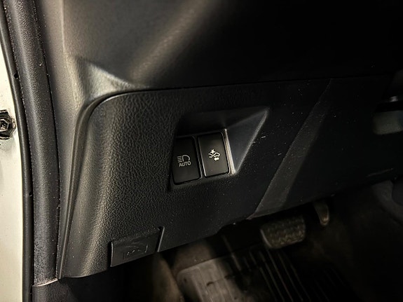 Toyota Yaris 25 of 27