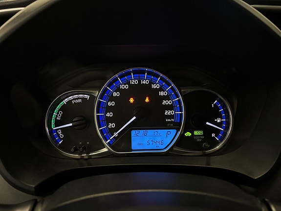 Toyota Yaris 13 of 27