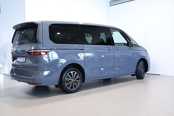 Volkswagen Multivan 3 of 27
