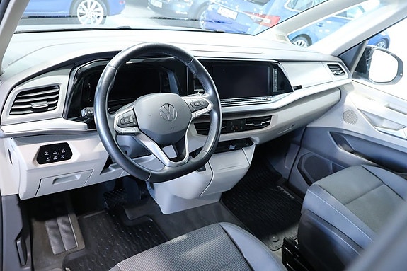 Volkswagen Multivan 5 of 27