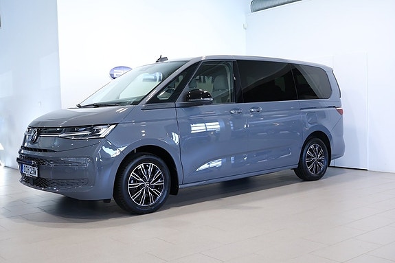 Volkswagen Multivan 2 of 27