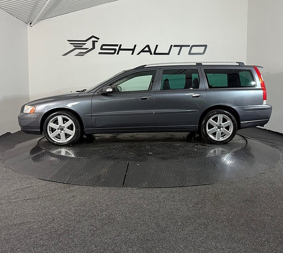 VOLVO V70 - 2.4 - MOMENTUM - ATTELAGE - 140 CV - BVM