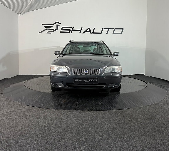 VOLVO V70 - 2.4 - MOMENTUM - ATTELAGE - 140 CV - BVM