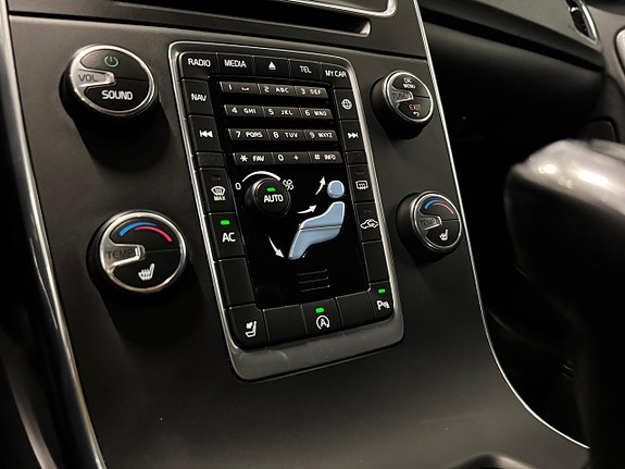 Volvo V60 14 of 28