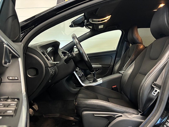 Volvo V60 18 of 28