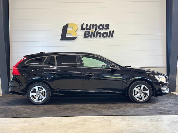 Volvo V60 6 of 28