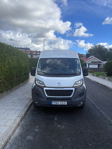 Peugeot Boxer 2 of 8