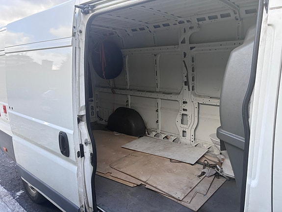 Peugeot Boxer 8 of 8